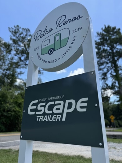 Exterior Signs Photo